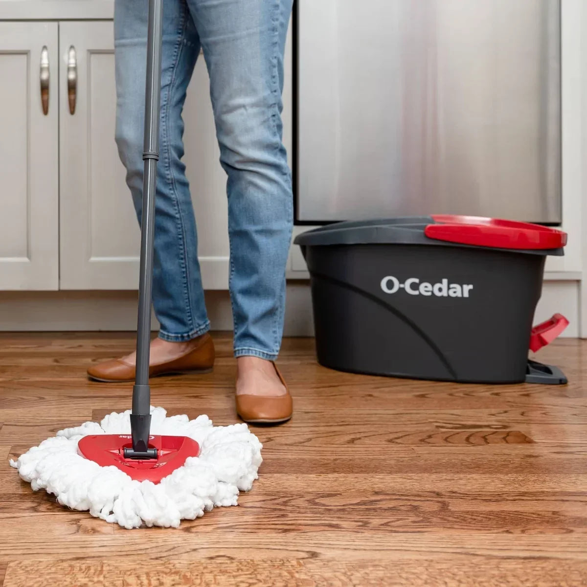 O-Cedar EasyWring Spin Mop and Bucket System: Portable, Non-Abrasive, Reusable, Extendable Handle